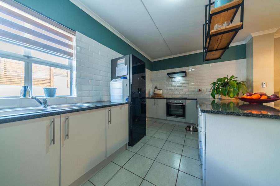 3 Bedroom Property for Sale in Nuutgevonden Western Cape